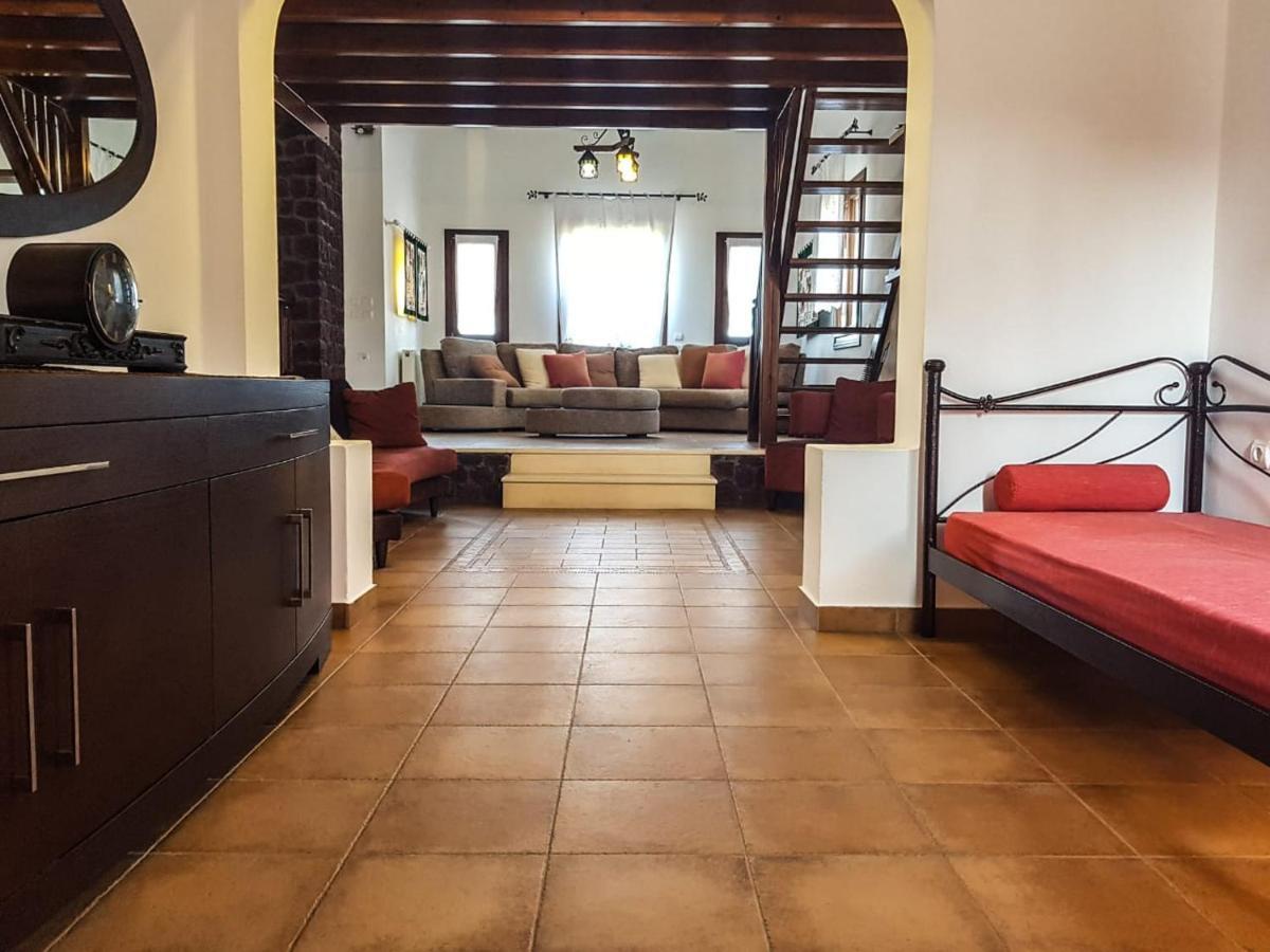 Sunshine House For 9, Cozy Set Up,Verandas, Sea View. Картерадос Экстерьер фото